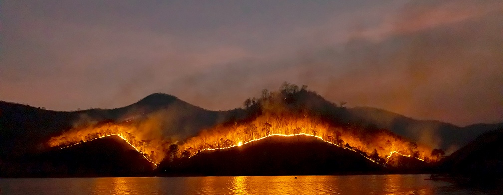 hill_fire_5_72_04_22